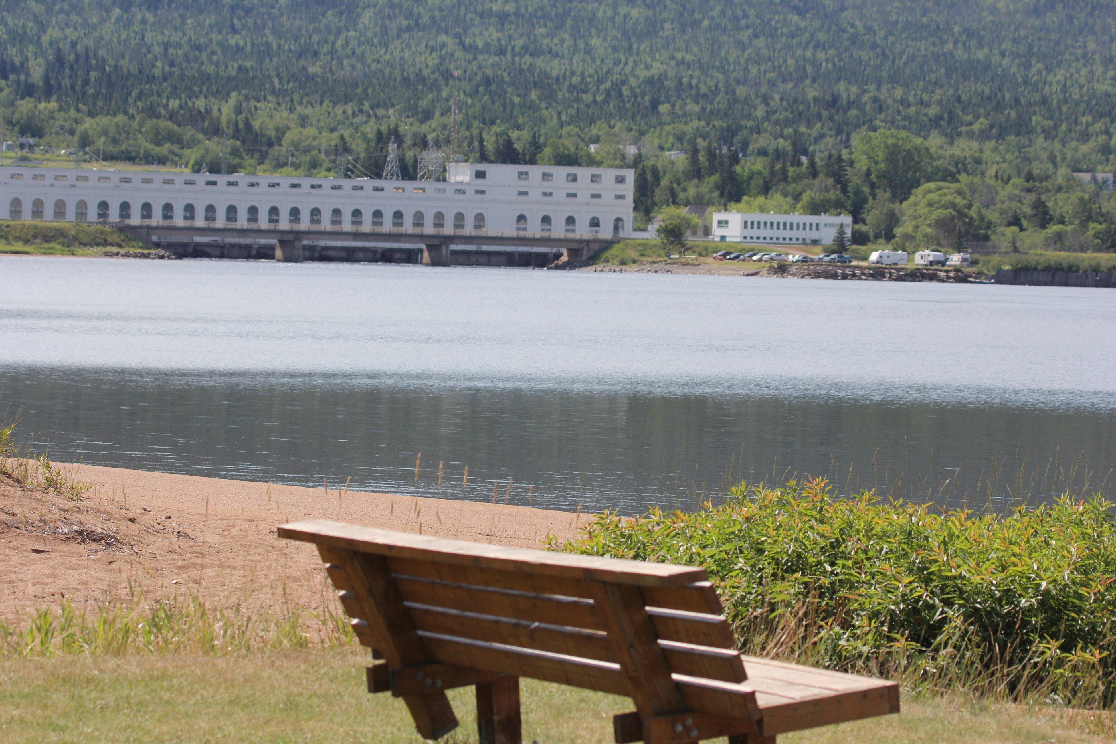 Holiday Inn Express Deer Lake By Ihg Exterior photo