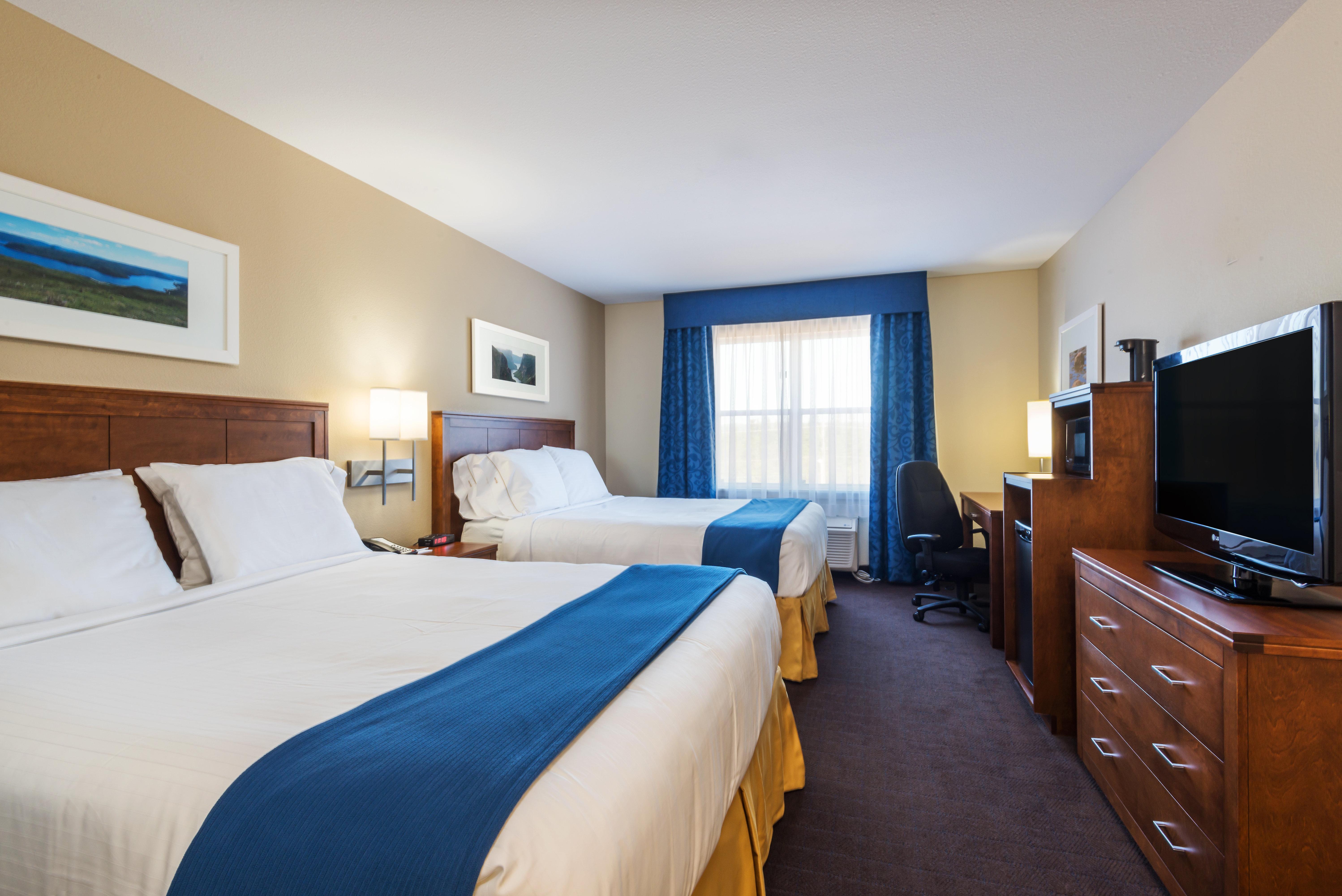Holiday Inn Express Deer Lake By Ihg Exterior photo
